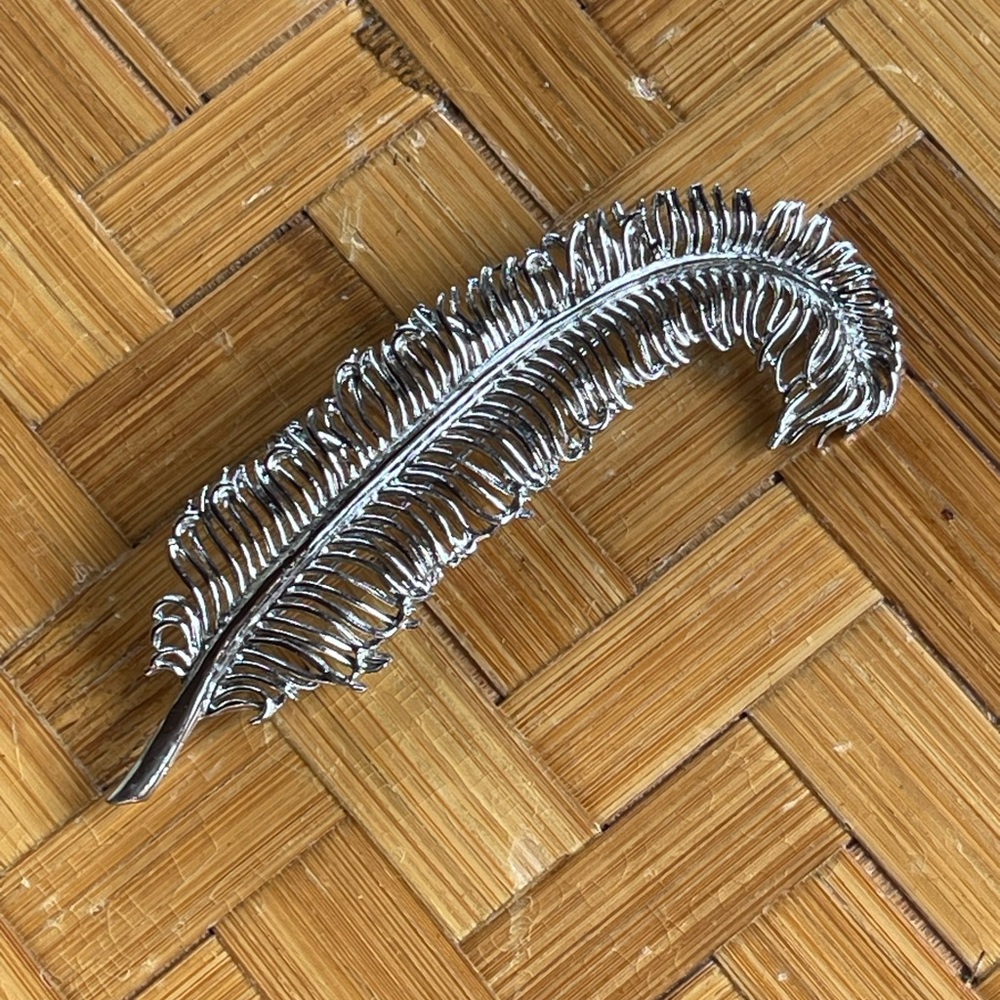 Vintage Judy Lee large feather brooch silver toned - Picture 2 of 5